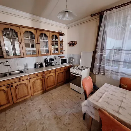 Miseta Vendeghaz Apartment *